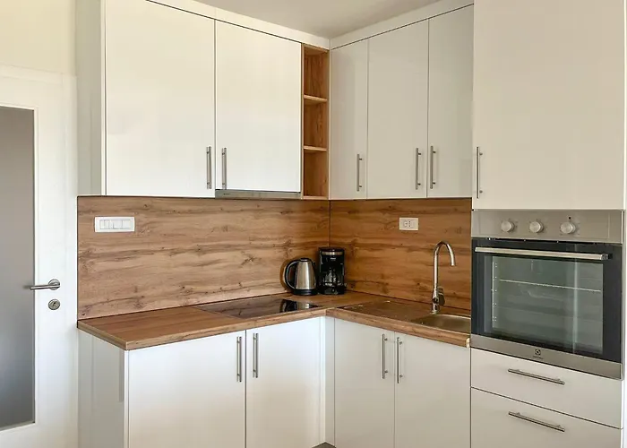 Appartement Lovely In *