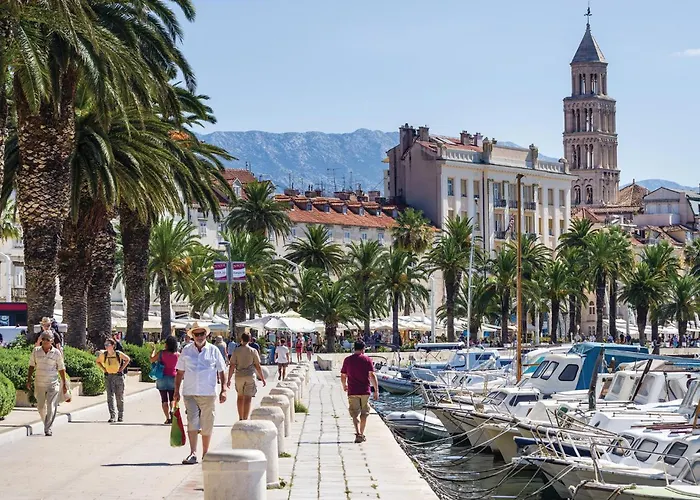 Lovely In Appartement Split